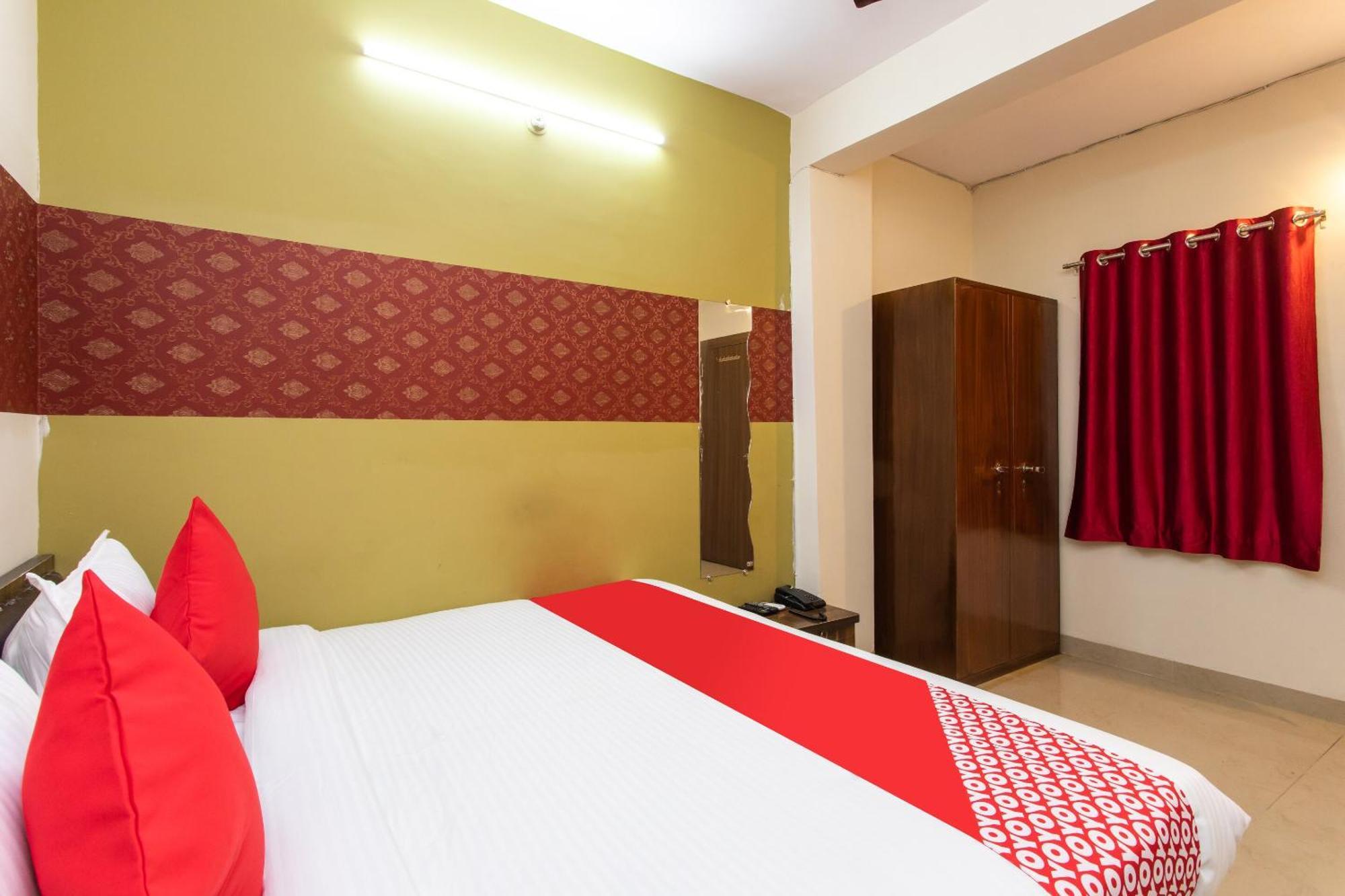 Hotel O Apple Tree Индаур Экстерьер фото