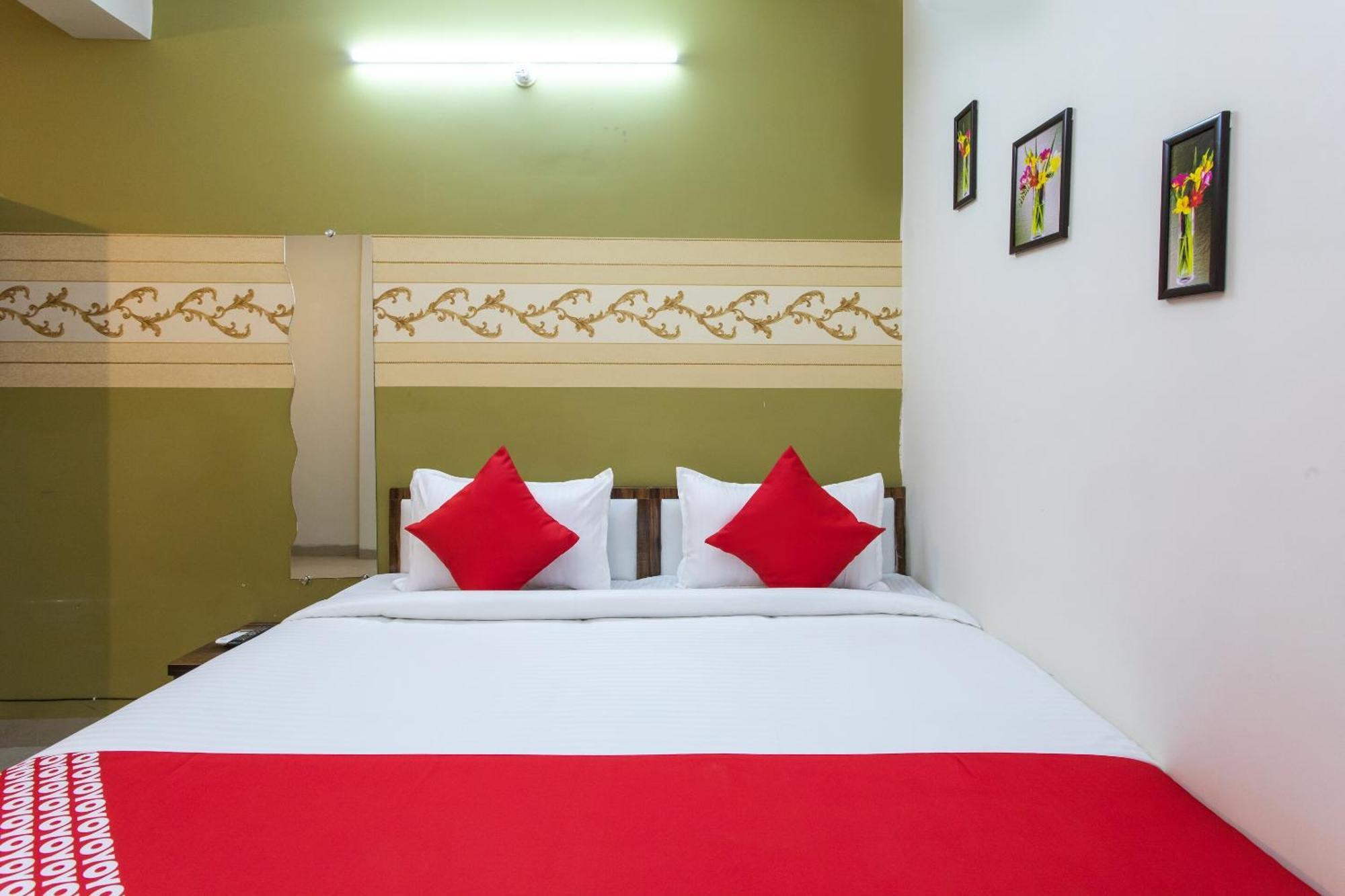 Hotel O Apple Tree Индаур Экстерьер фото