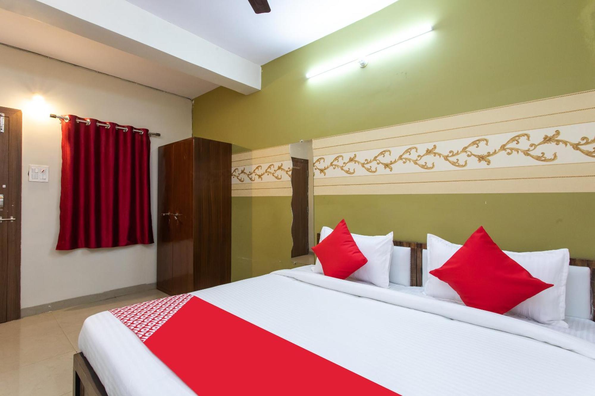 Hotel O Apple Tree Индаур Экстерьер фото